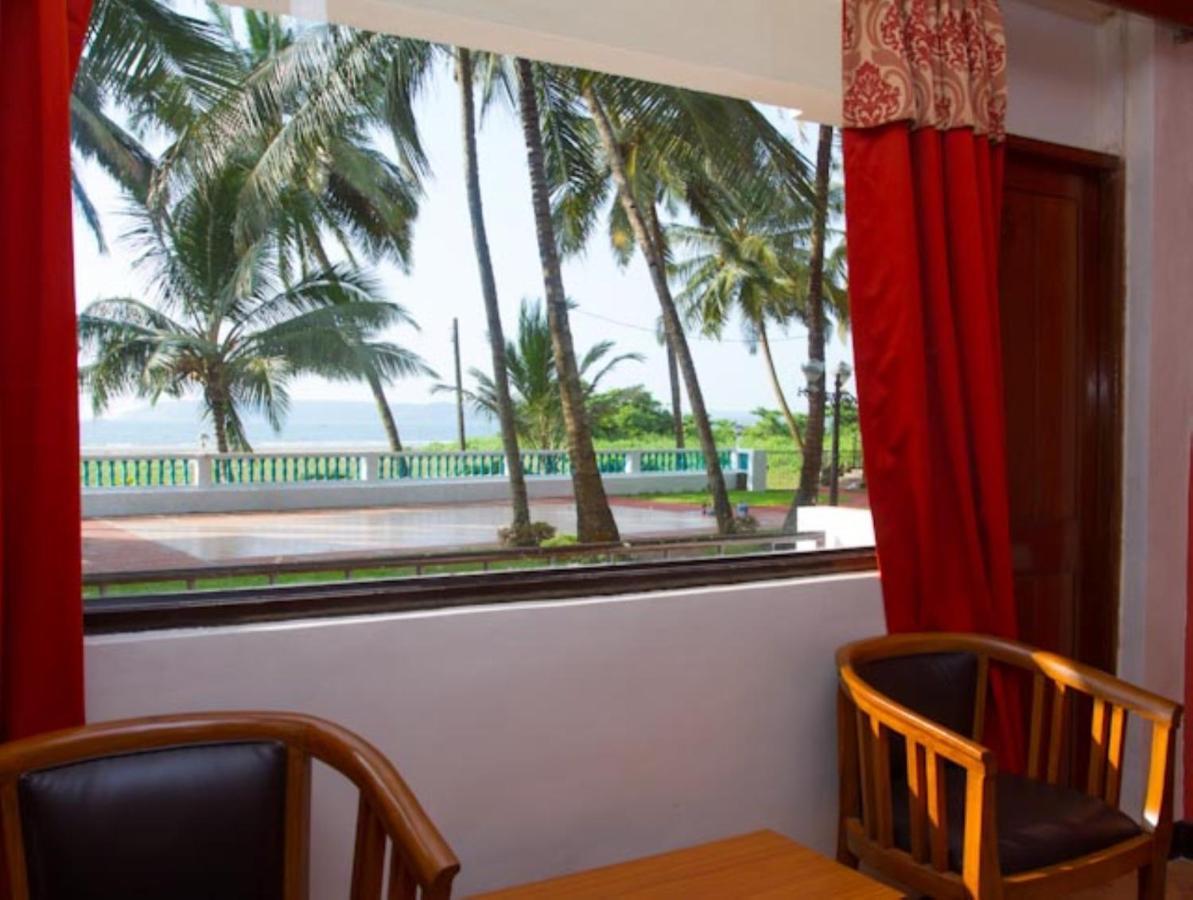 Swimsea Beach Resort, A Beach Property パナジ エクステリア 写真