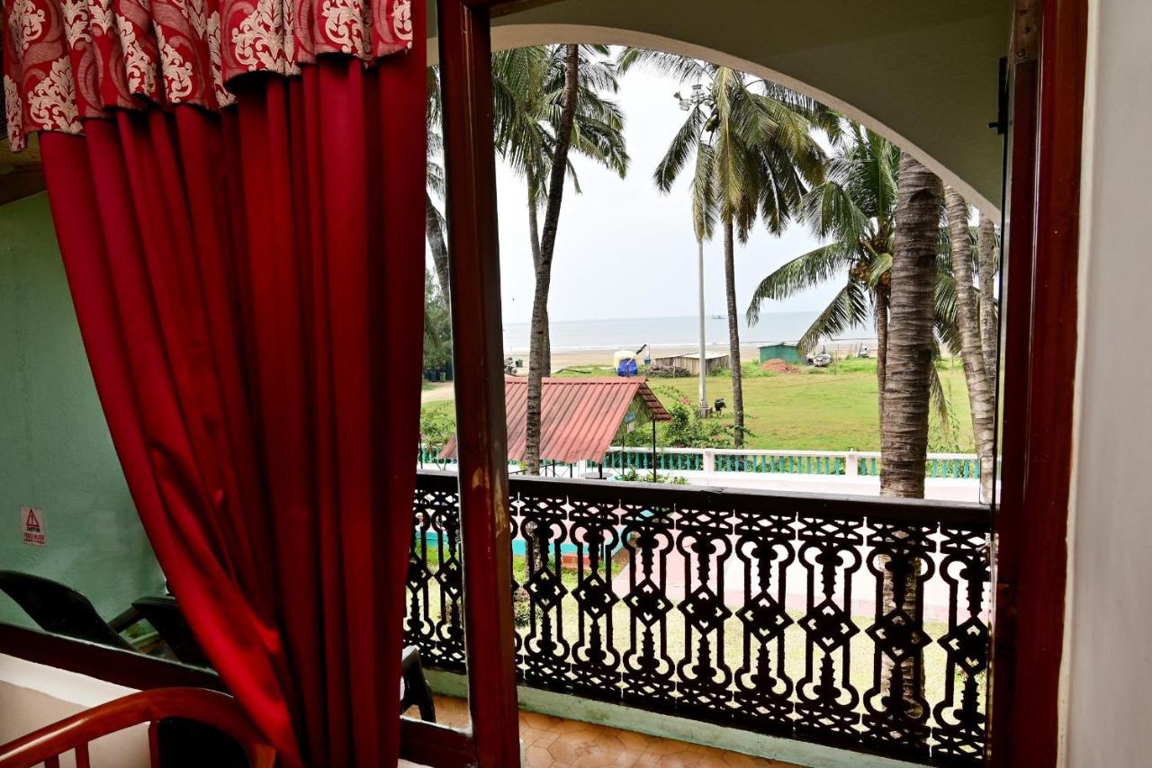 Swimsea Beach Resort, A Beach Property パナジ エクステリア 写真