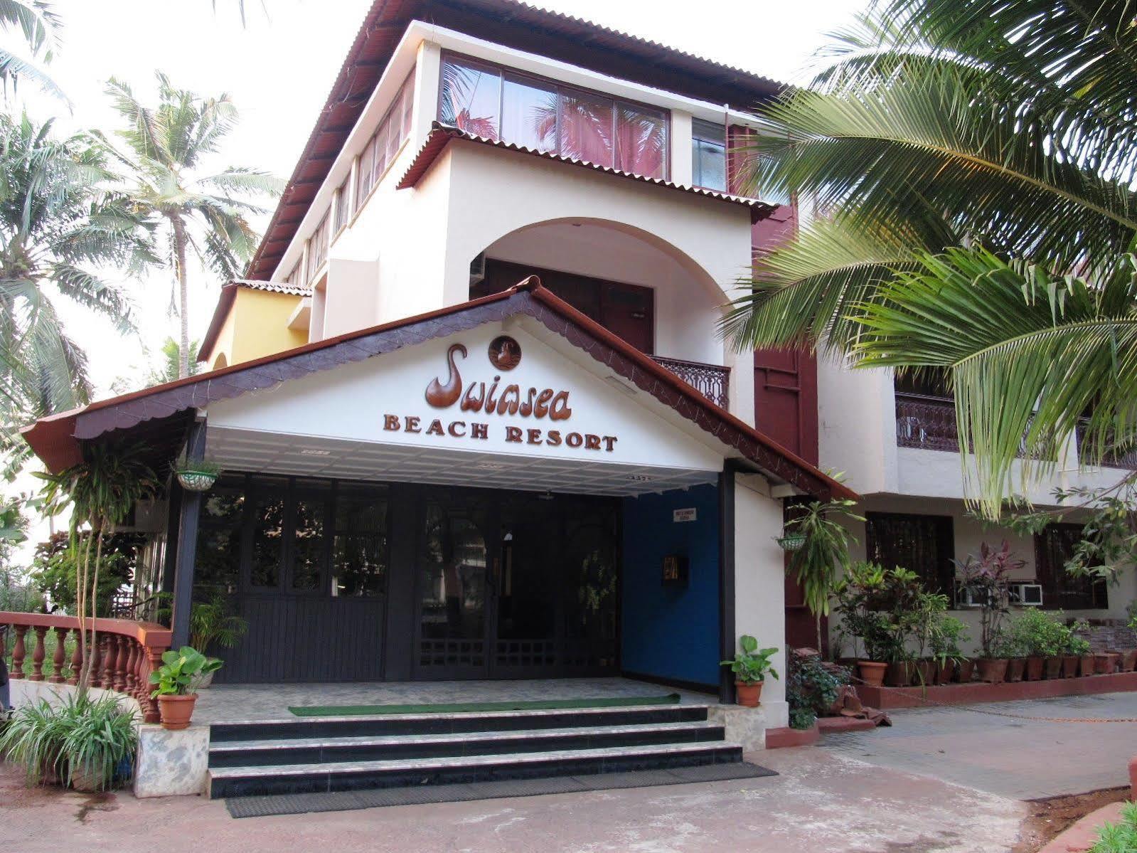 Swimsea Beach Resort, A Beach Property パナジ エクステリア 写真